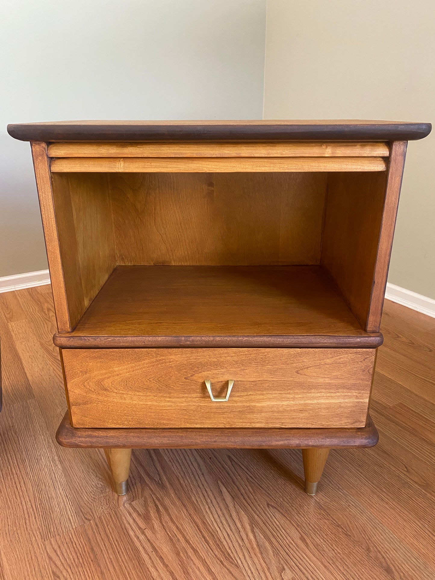 Vintage Pair of Mid Century 1950s Bedside Tables