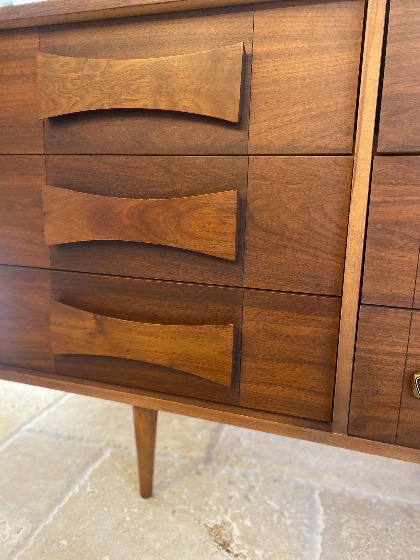 Mid Century Modern Dresser with Ceramic Brutalist pulls and Bow-Tie Handles