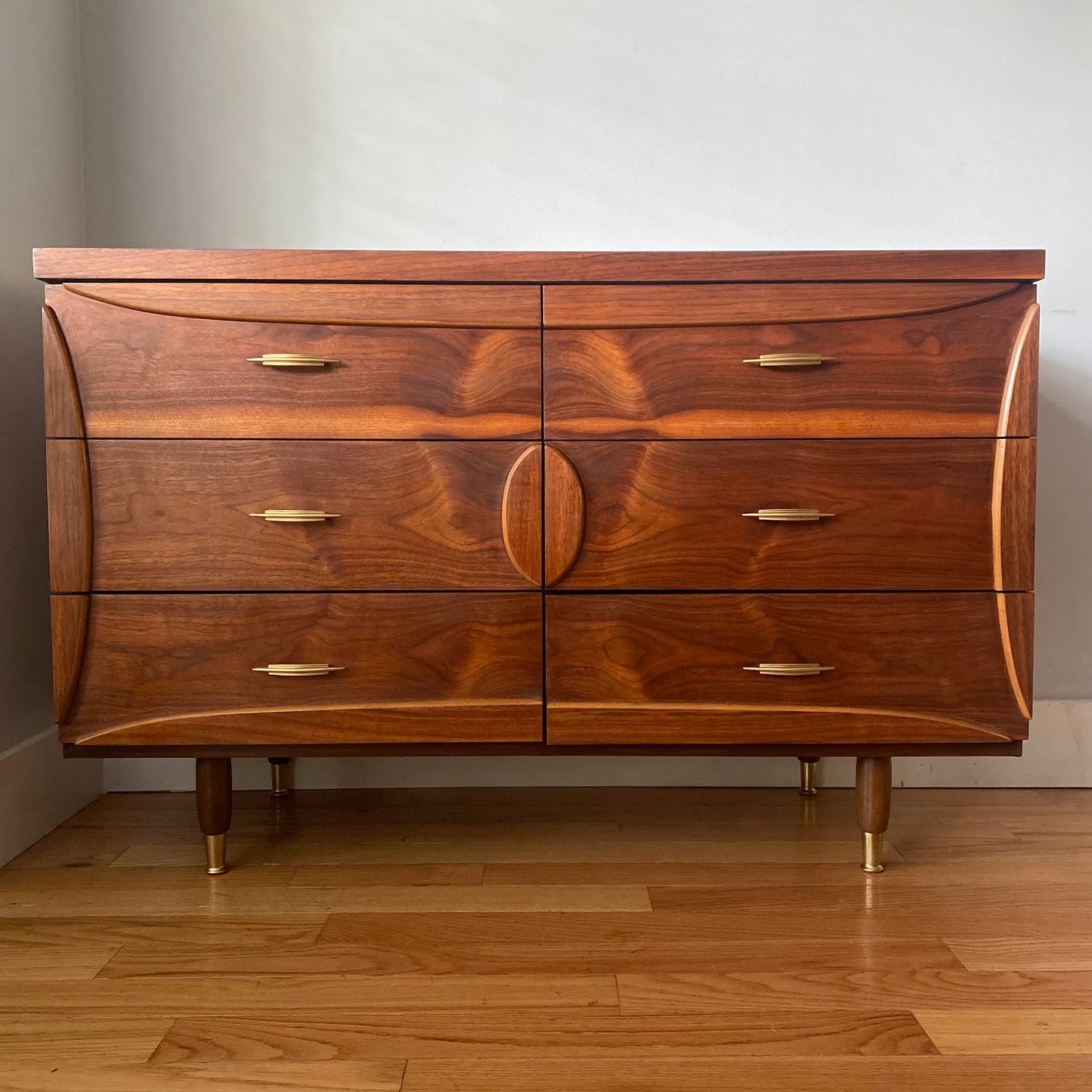 Vintage Mid Century Modern 6 Drawer Dresser