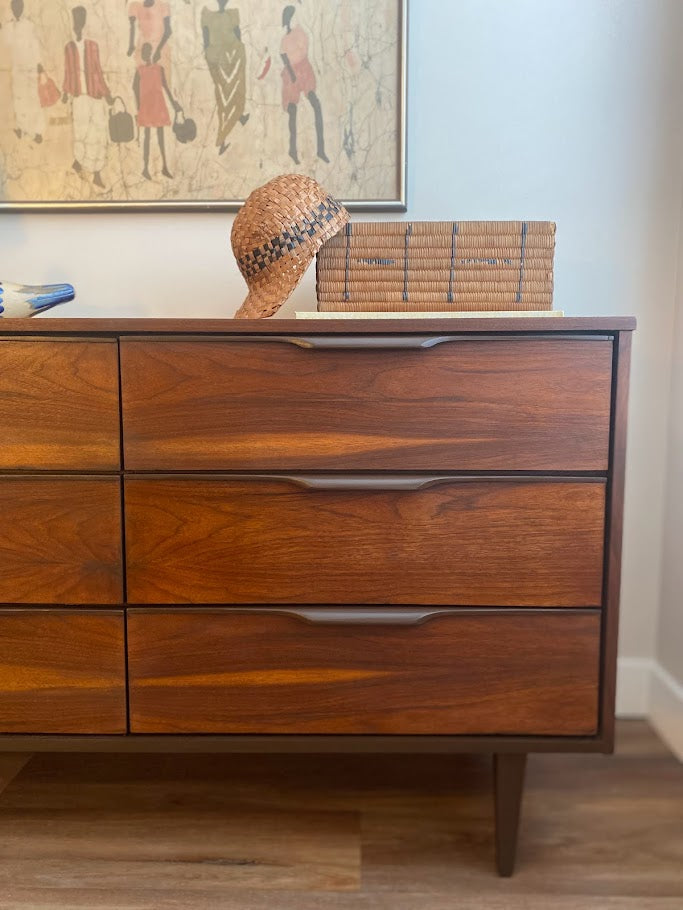 Vintage Mid-Century Modern Six Drawer Dresser Vic Art