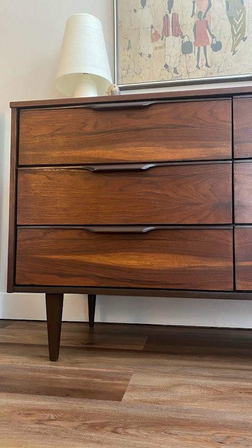 Vintage Mid-Century Modern Six Drawer Dresser Vic Art