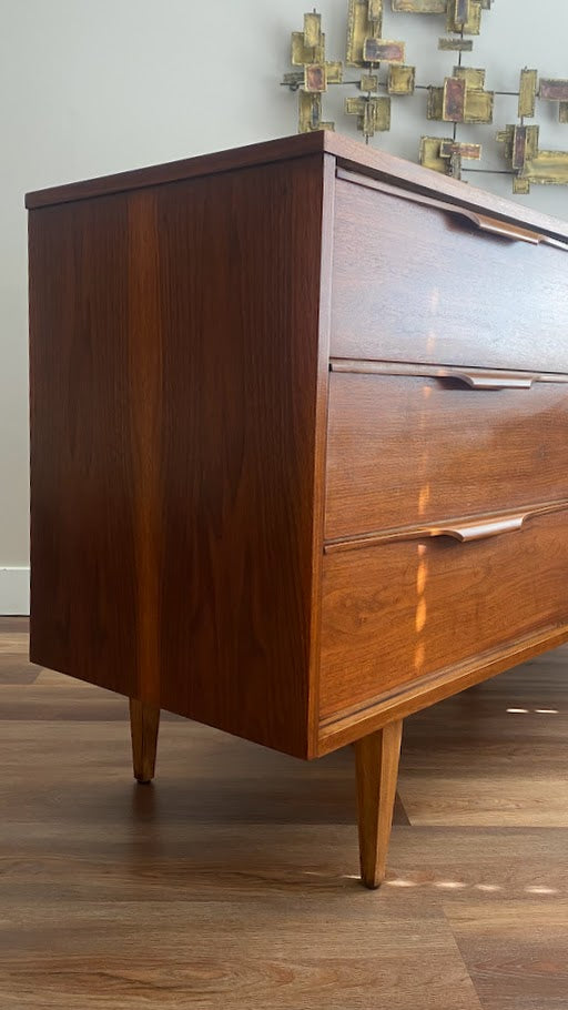 Vic Art Mid Century Modern Walnut 6 Drawer Dresser