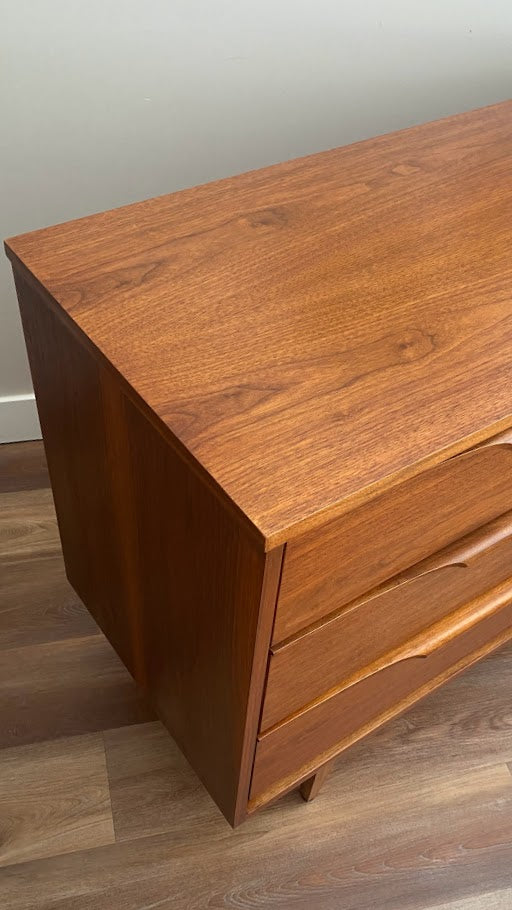 Vic Art Mid Century Modern Walnut 6 Drawer Dresser