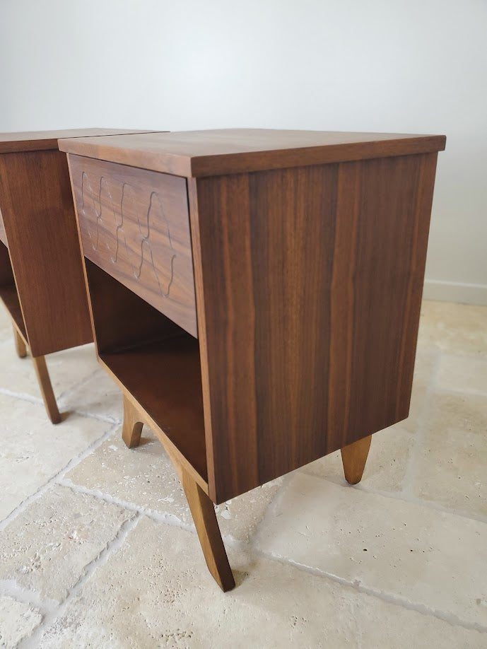 Mid Century Modern Walnut Nightstands - Matching Pair