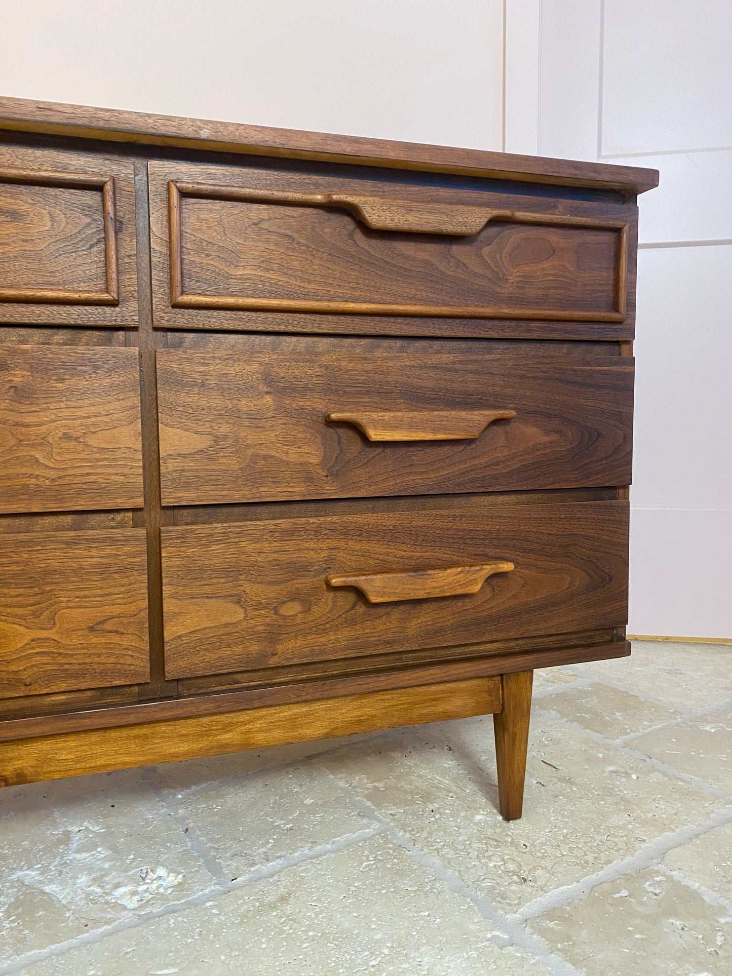 Mid Century Modern 9 Drawer Storage Dresser